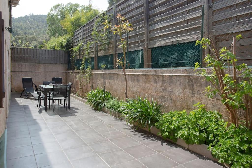 Appartement En Rez De Jardin Et Terrasse Ds Villa Hyeres Luaran gambar